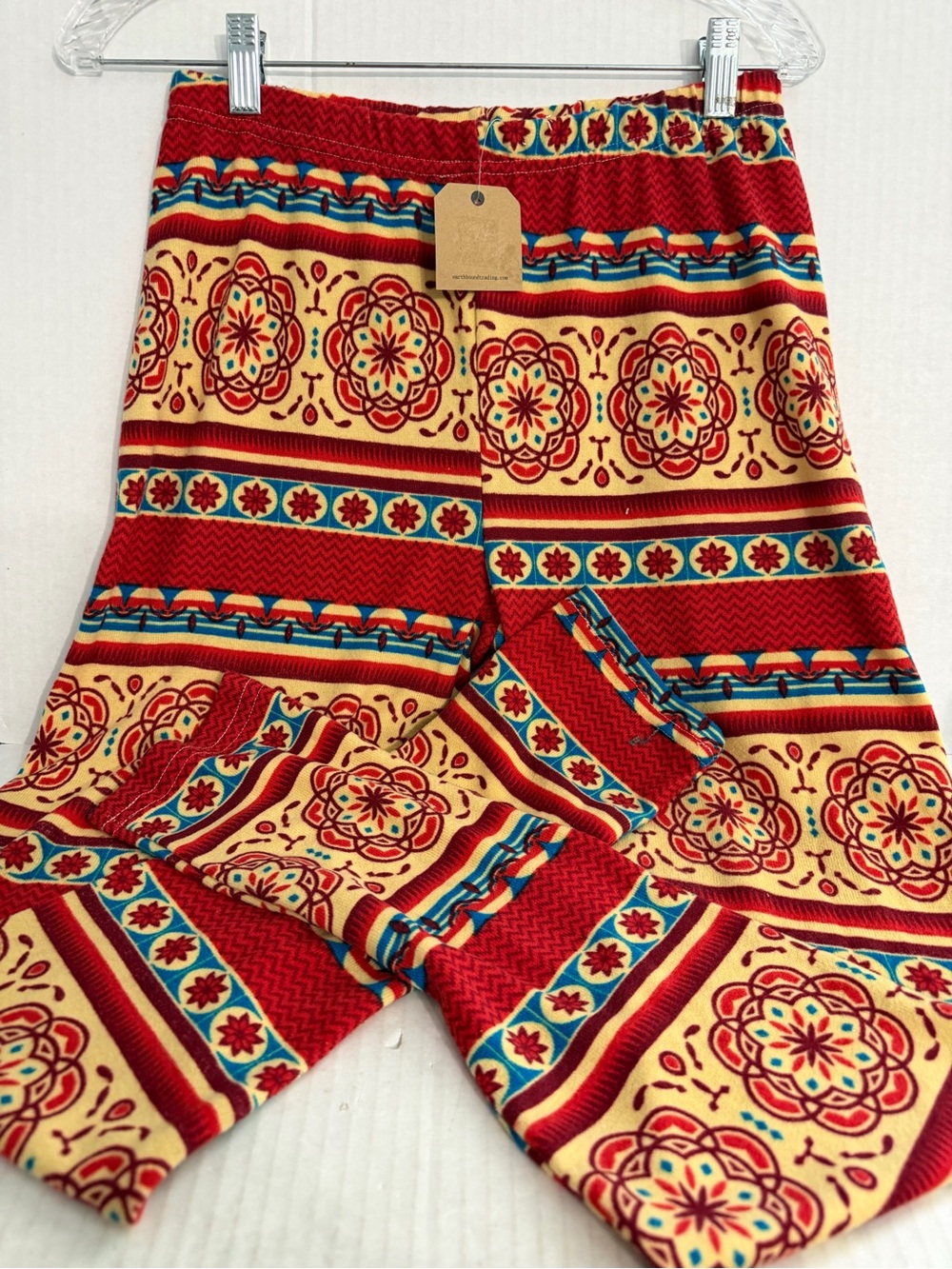 EARTHBOUND Red and Cream Patterned Elastic-Waist Leggings
